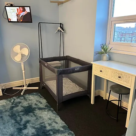 Winter Gardens Flat 4 Tower View Family Apartment Blackpool Exterior photo