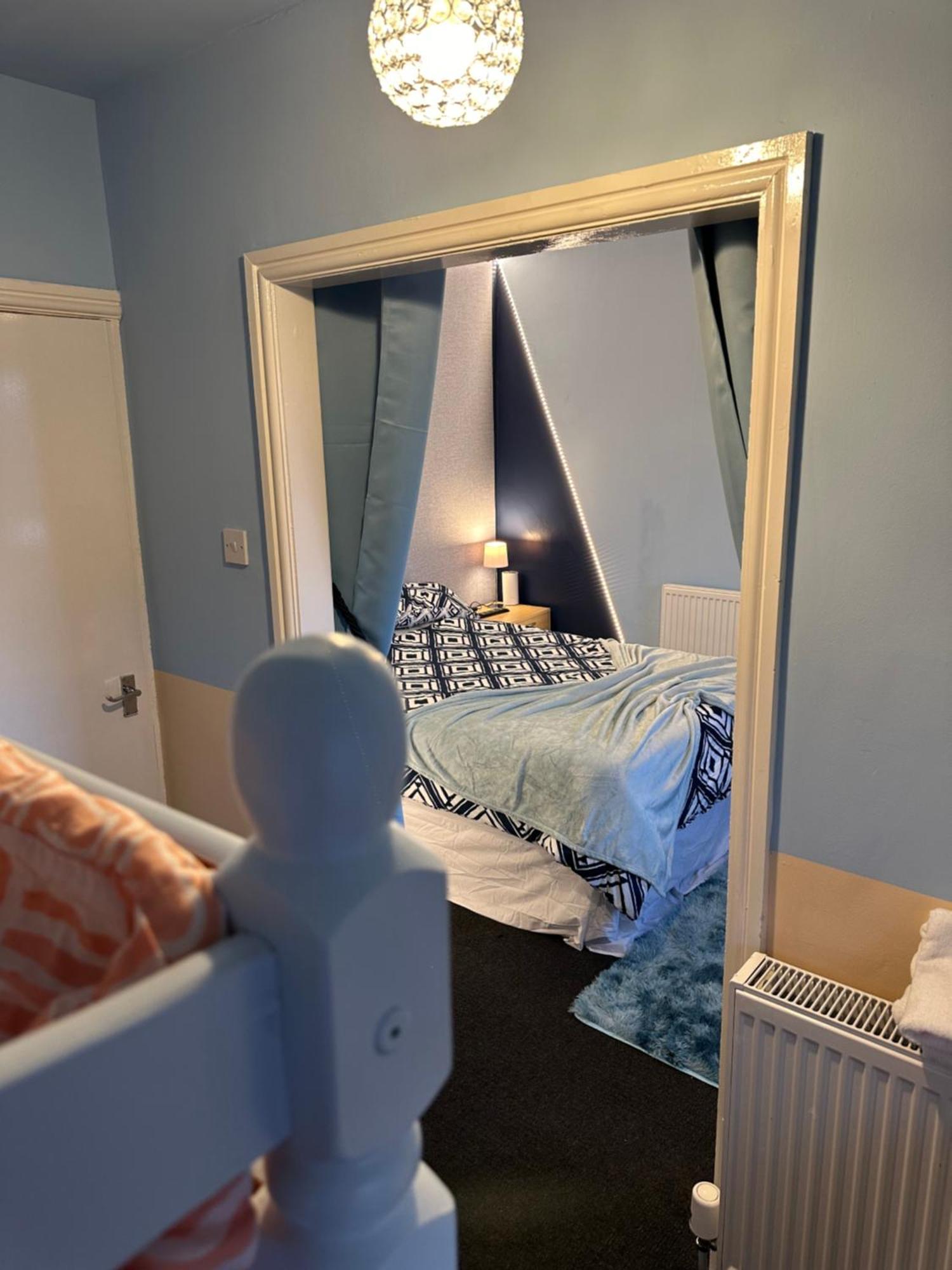 Winter Gardens Flat 4 Tower View Family Apartment Blackpool